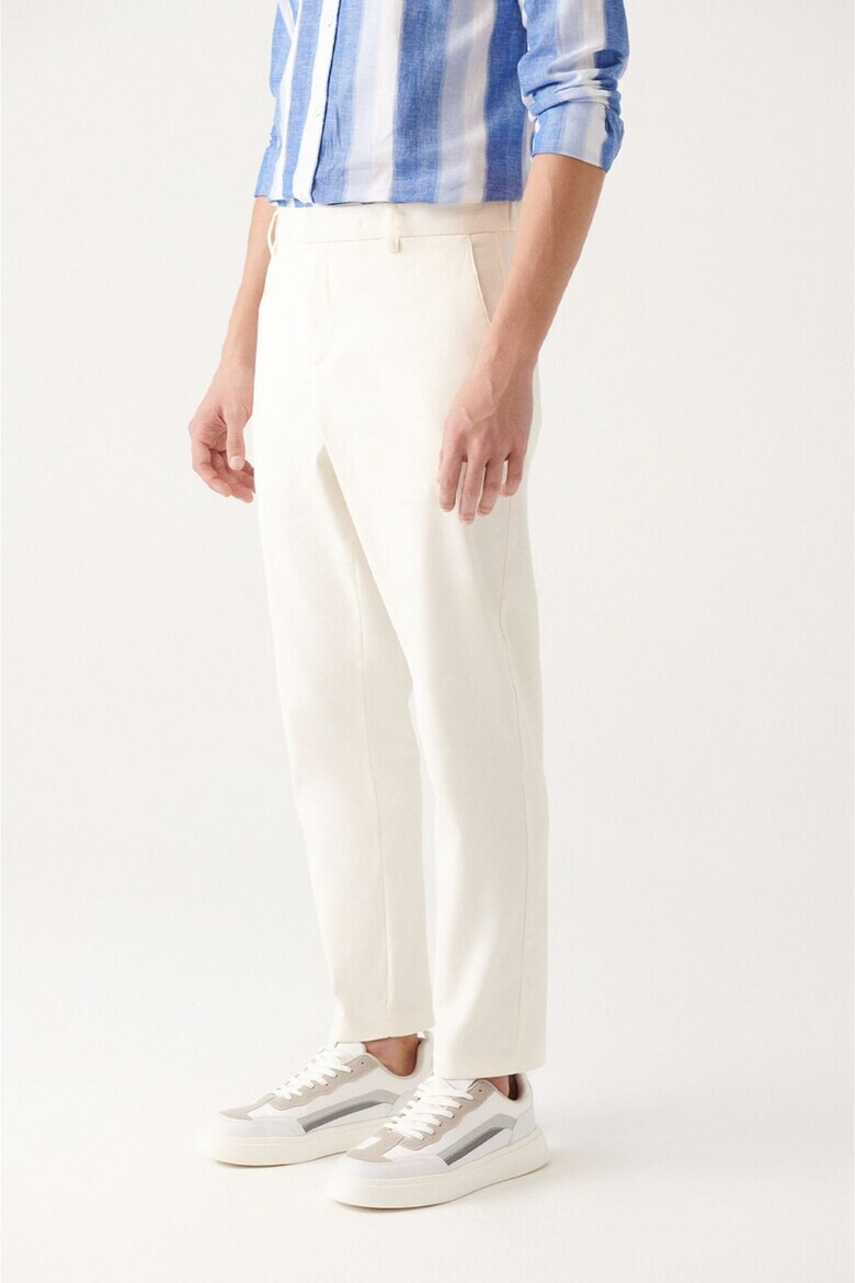 Avva Pantaloni chino relaxed fit din amestec de in - Pled.ro