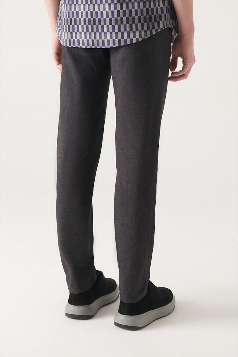 Avva Pantaloni chino slim fit - Pled.ro