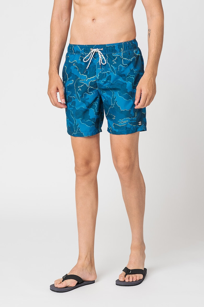 Billabong Pantaloni scurti de baie cu model Resistance - Pled.ro