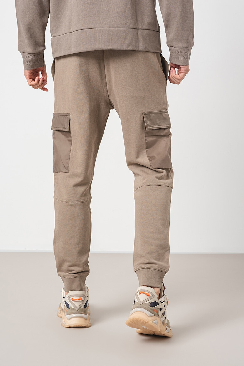 BOSS Pantaloni cargo de bumbac - Pled.ro