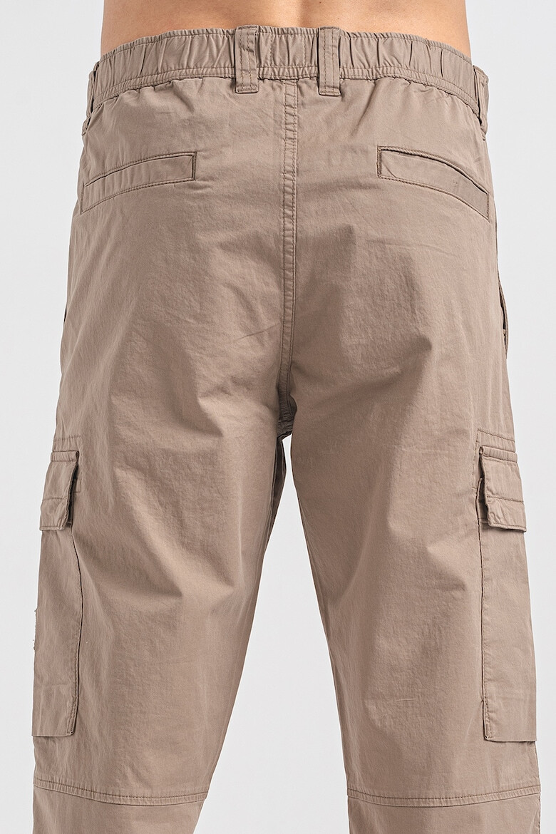 BOSS Pantaloni cargo Sisla - Pled.ro