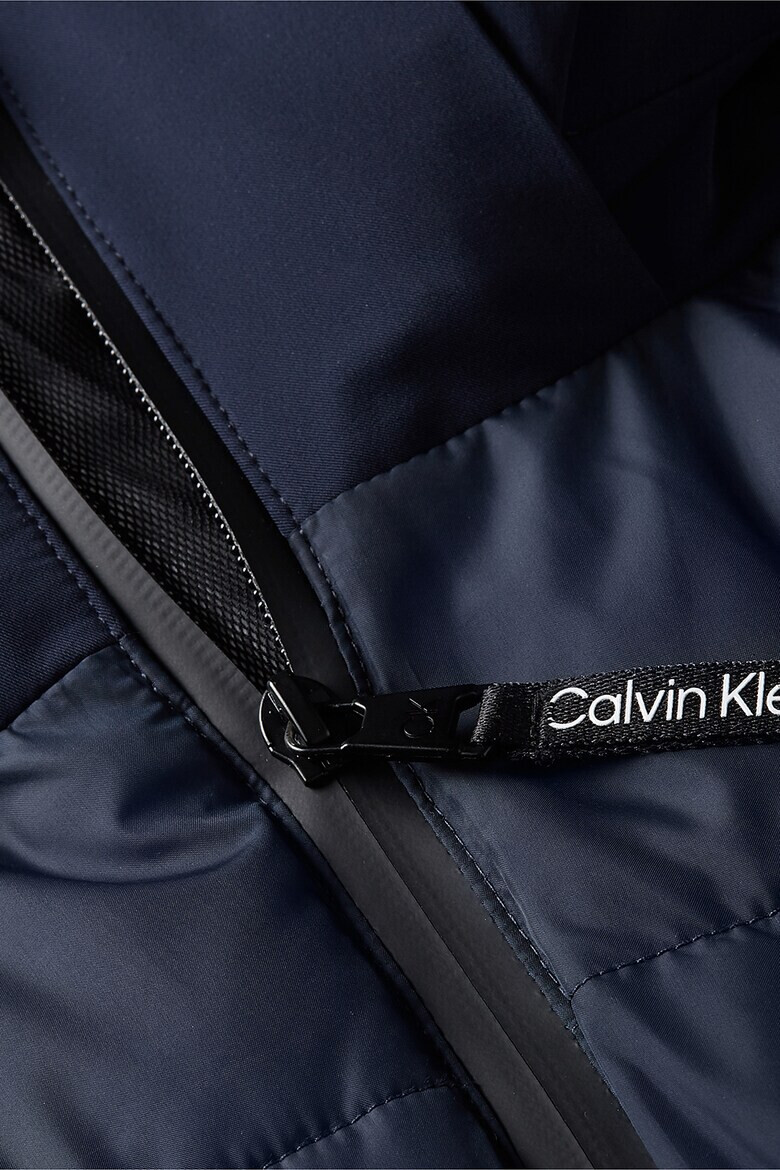 CALVIN KLEIN Geaca cu gluga si aspect matlasat - Pled.ro