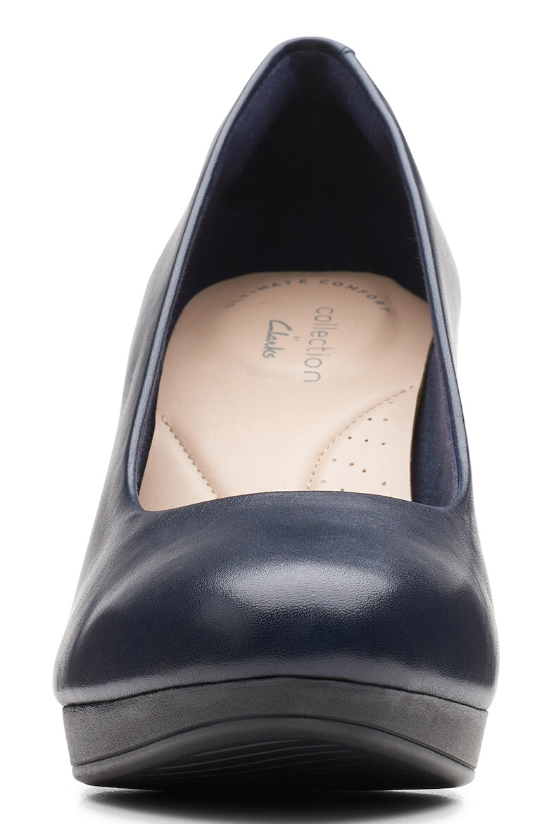 Clarks Pantofi cu toc masiv Ambyr Joy - Pled.ro