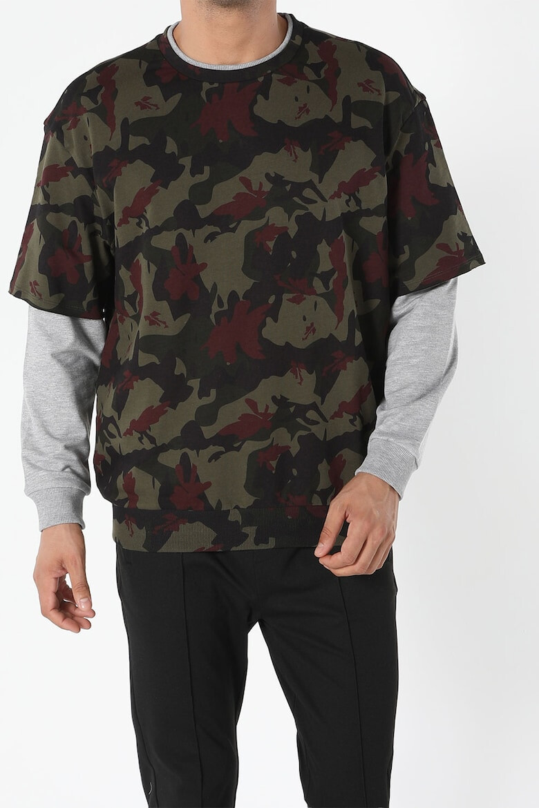 COLIN'S Bluza sport cu imprimeu camuflaj si maneci contrastante - Pled.ro