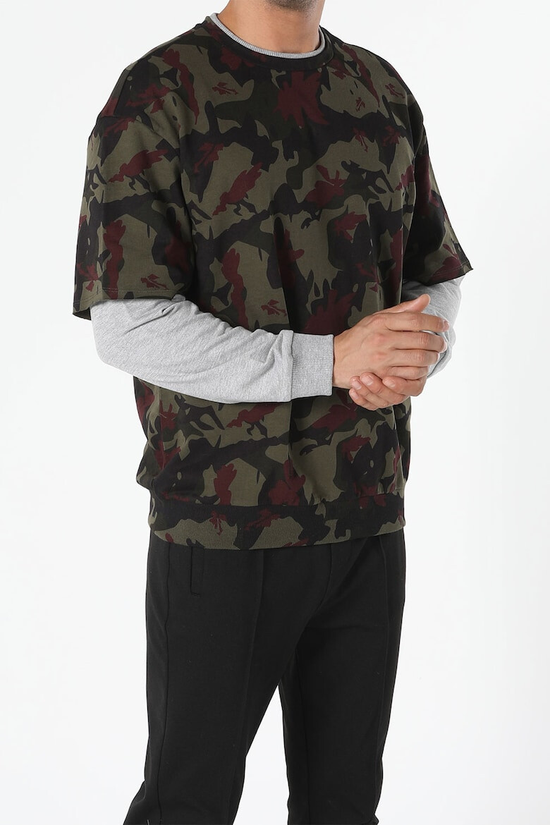 COLIN'S Bluza sport cu imprimeu camuflaj si maneci contrastante - Pled.ro