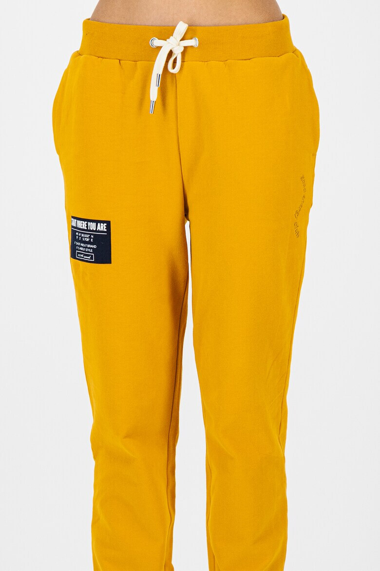 comma Pantaloni sport regular fit cu aplicatie text - Pled.ro