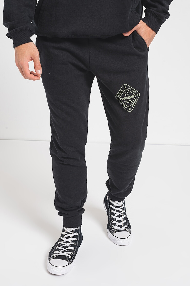 Converse Pantaloni de trening cu croiala conica si logo - Pled.ro