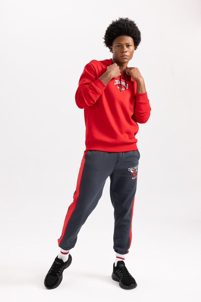 DeFacto Pantaloni jogger pentru fitness Chicago Bulls - Pled.ro