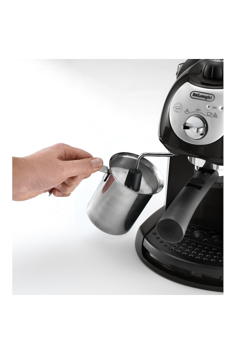 DeLonghi Espressor manual De'Longhi EC221.B Dispozitiv spumare Sistem cappuccino 15 Bar 1 l Oprire automata - Pled.ro