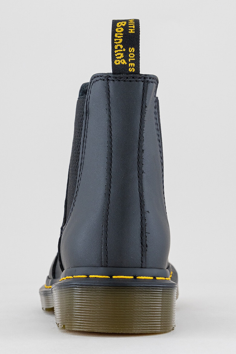 Dr. Martens Ghete Chelsea de piele cu segmente din material textil 2976 - Pled.ro