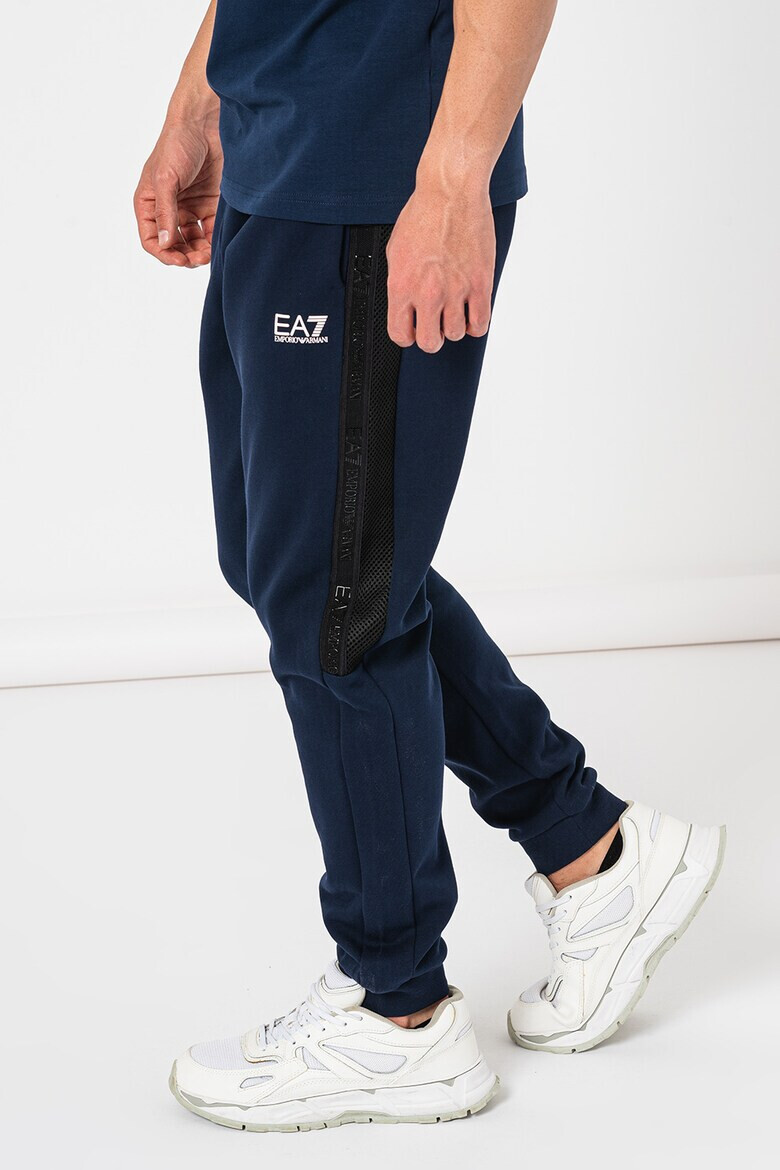 EA7 Pantaloni de trening cu buzunare laterale - Pled.ro