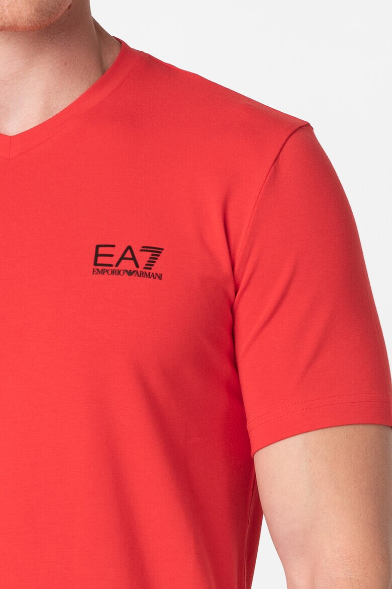 EA7 Tricou cu decolteu in V si logo discret pe piept - Pled.ro