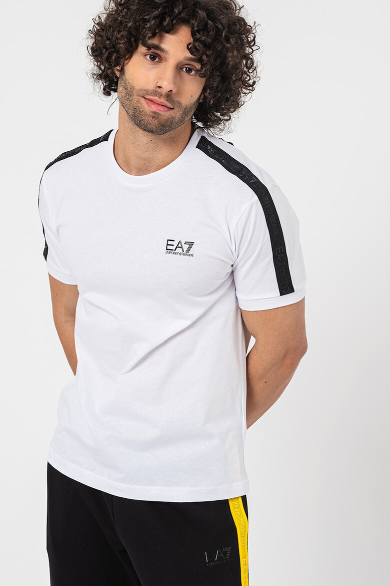 EA7 Tricou cu decolteu la baza gatului si logo discret - Pled.ro