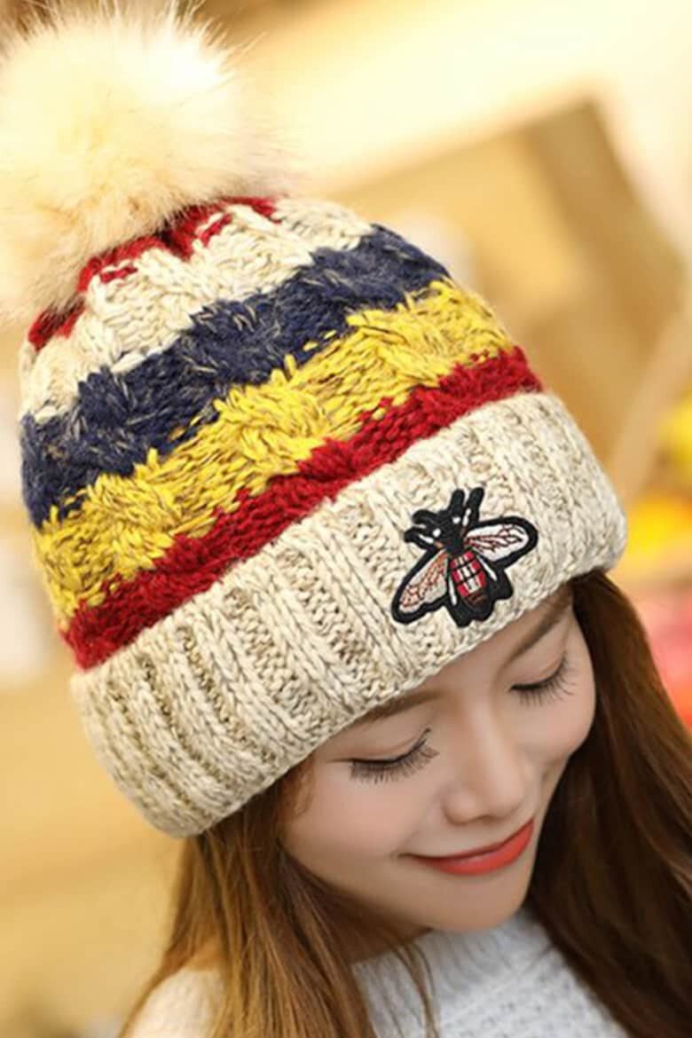 EFAYN.RO Caciula dama model pom pom cu albinuta captuseala calduroasa tematica fashion bee winter marime universala EFAYN - Pled.ro