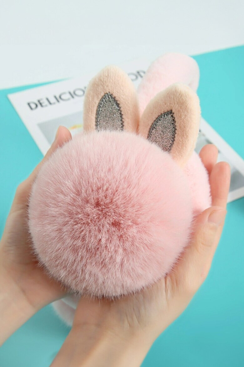 EFAYN.RO Casti de protectie impotriva frigului si a vantului pentru femei model calduros cu urechiuse de iepuras tematica fluffy bunny butt marime universala EFAYN - Pled.ro