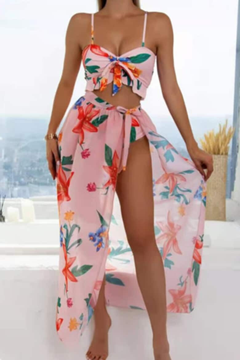 EFAYN.RO Costum de baie dama 3 piese model vesel cu imprimeu floral top tip bustiera chilot talie inalta si coverup tip fusta asortata tematica I love flowers EFAYN - Pled.ro