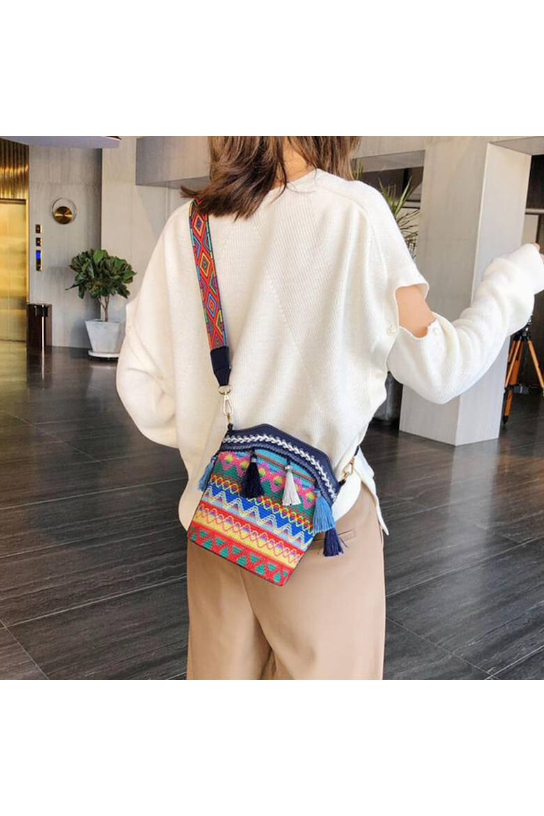 EFAYN.RO Geanta dama ciucurei si broderie model crossbody piele sintetica EFAYN - Pled.ro