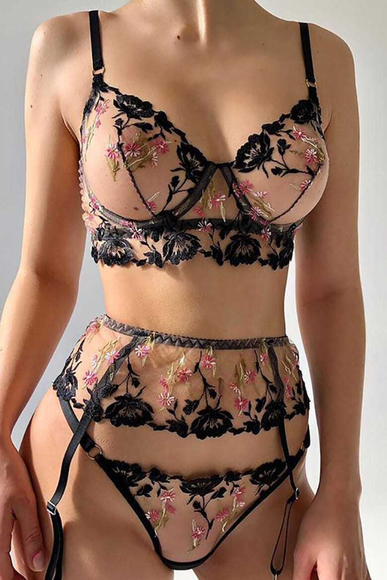 EFAYN.RO Lenjerie sexy dama set 3 piese sutien portjartiere si chilot tanga model floral tematica romantic nights EFAYN - Pled.ro