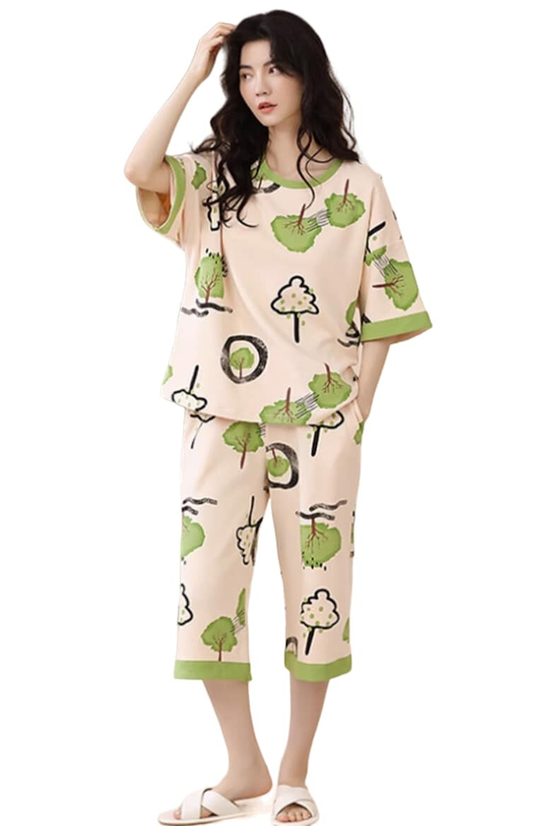 EFAYN.RO Pijama dama set 2 piese bluza maneca scurta cu dublura la piept si pantaloni trei sferturi model cu elemente din natura tematica I love nature EFAYN - Pled.ro