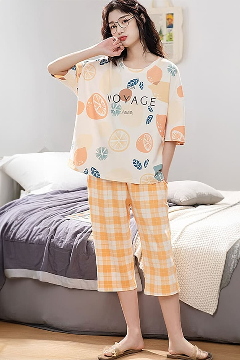 EFAYN.RO Pijama dama set doua piese bluza maneca scurta si pantaloni trei sferturi model cu fructe deliciose tematica tasty fruits EFAYN - Pled.ro