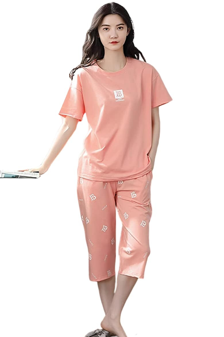 EFAYN.RO Pijama dama set doua piese bluza maneca scurta si pantaloni trei sferturi model minimalist simplu delicat tematica be cozy EFAYN - Pled.ro