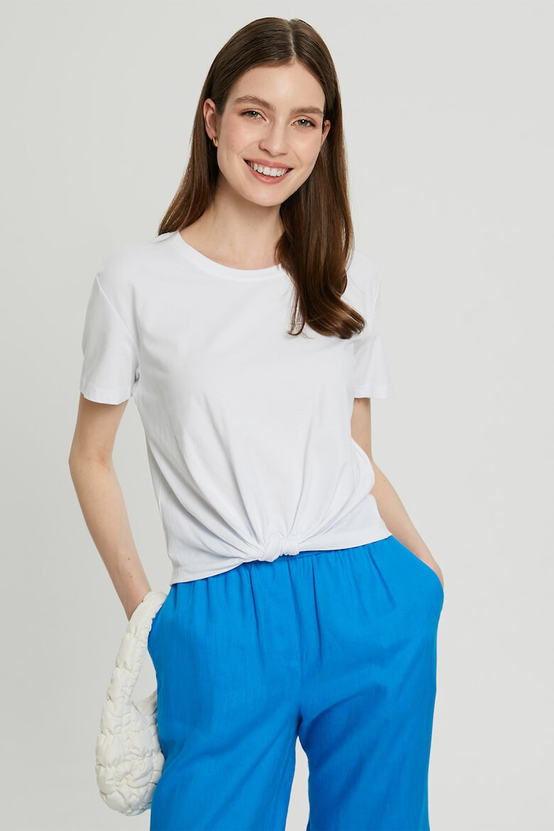 FINN FLARE Tricou crop cu nod frontal - Pled.ro