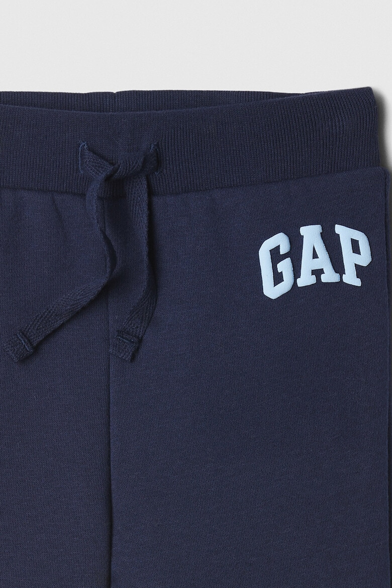 GAP Pantaloni de trening cu imprimeu logo - Pled.ro