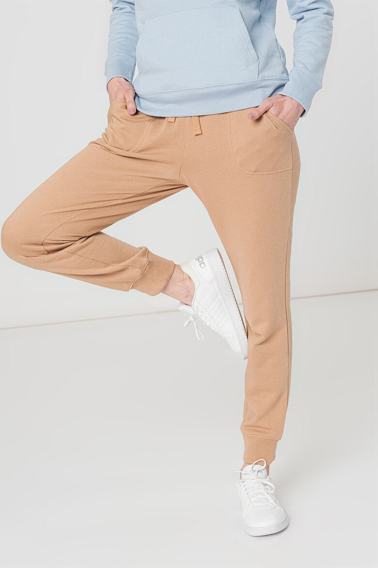 GAP Pantaloni sport conici cu snur in talie - Pled.ro