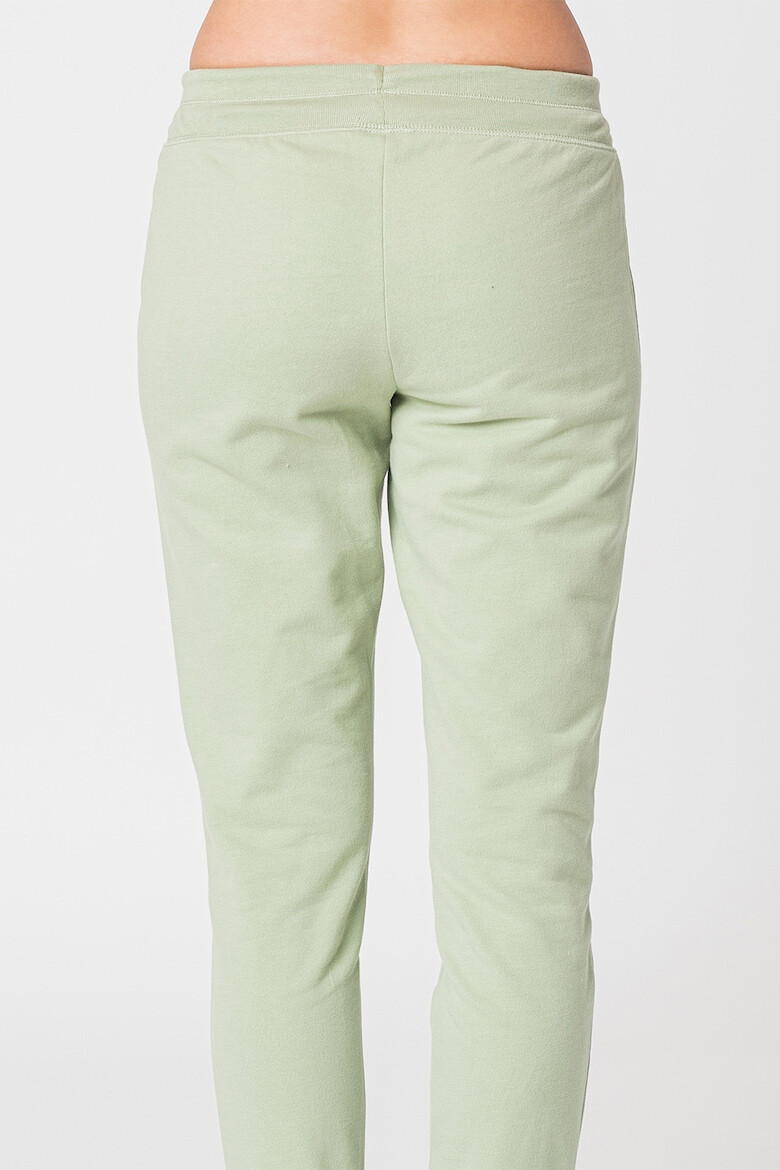 GAP Pantaloni sport cu logo brodat - Pled.ro