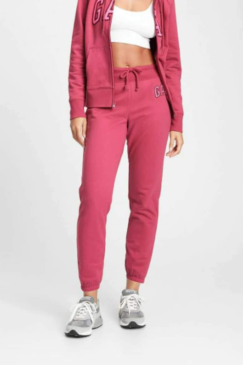 GAP Pantaloni sport cu logo brodat - Pled.ro