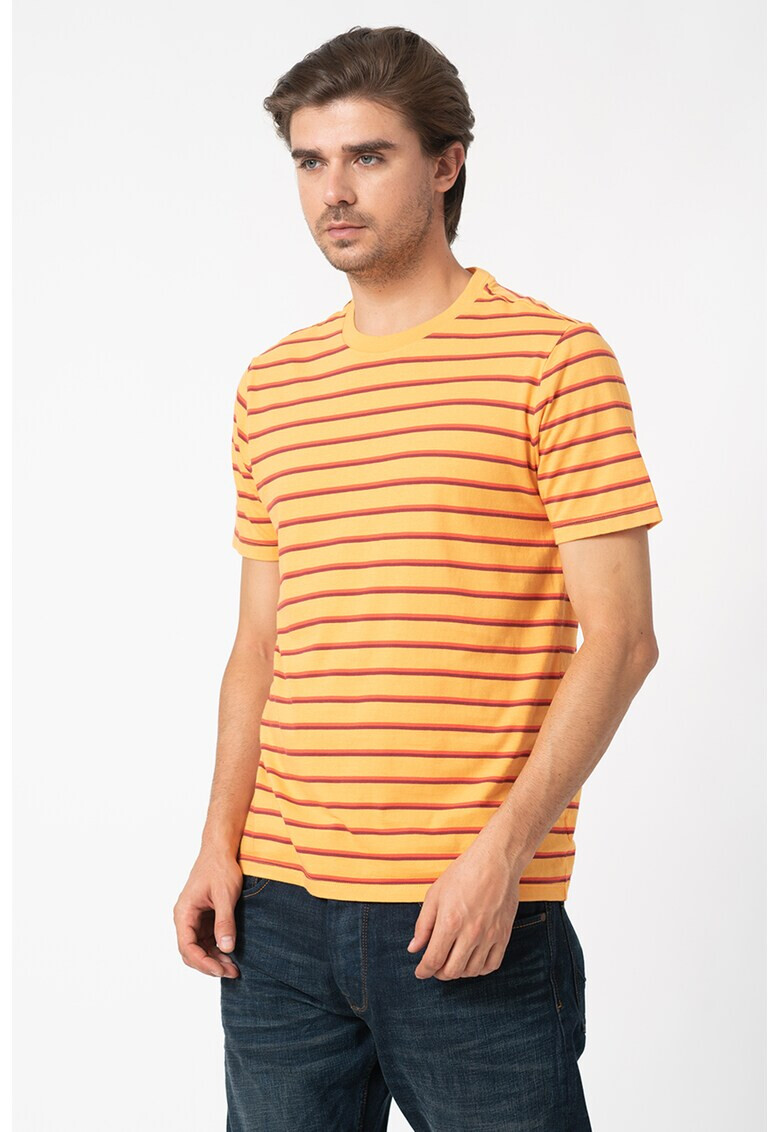 GAP Tricou cu decolteu la baza gatului si model in dungi - Pled.ro