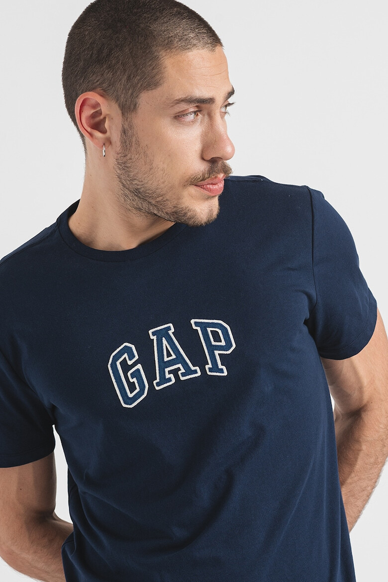 GAP Tricou de bumbac cu logo brodat - Pled.ro