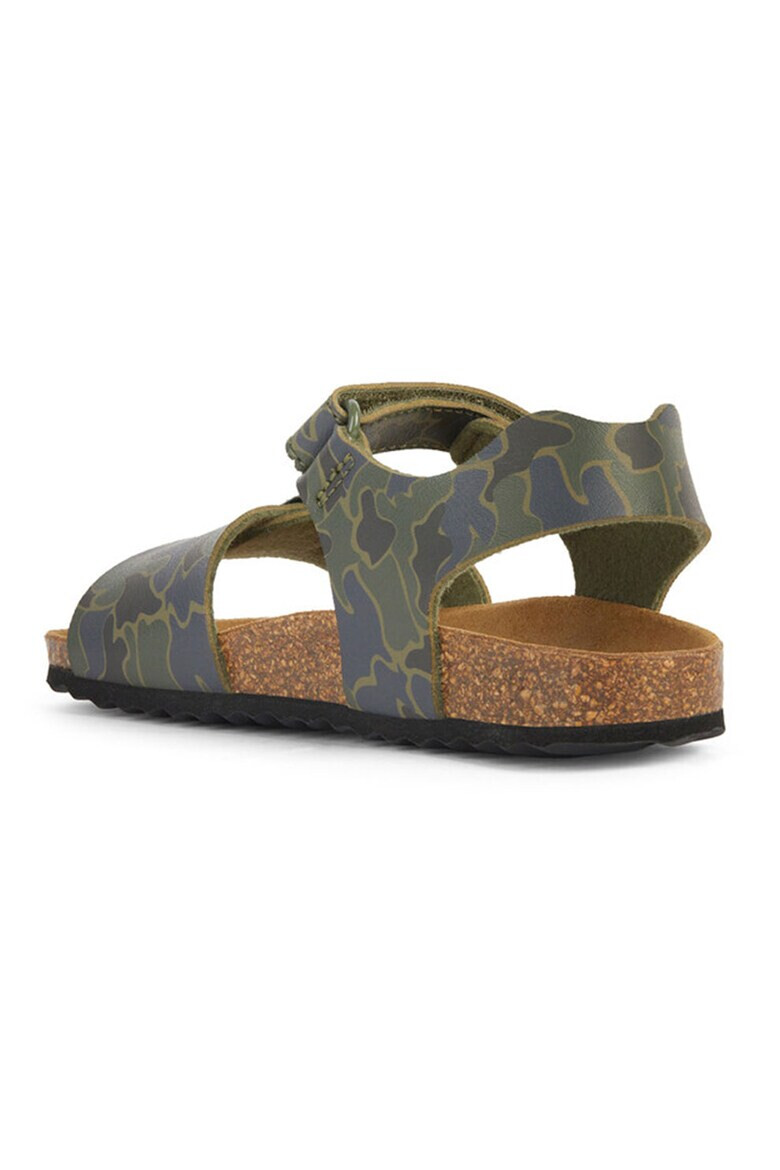 Geox Sandale cu velcro si imprimeu camuflaj - Pled.ro