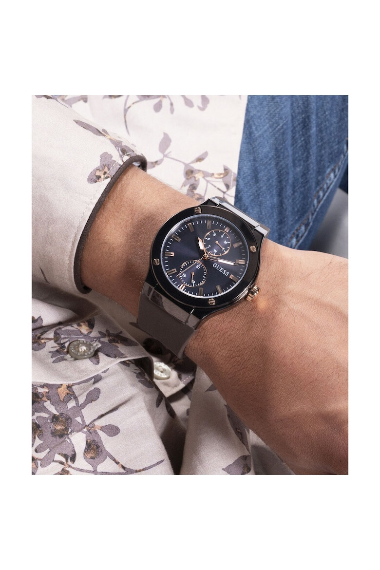 GUESS Ceas barbatesc JET Quartz cadran Navy curea silicon maro ciocolatiu 45mm - Pled.ro