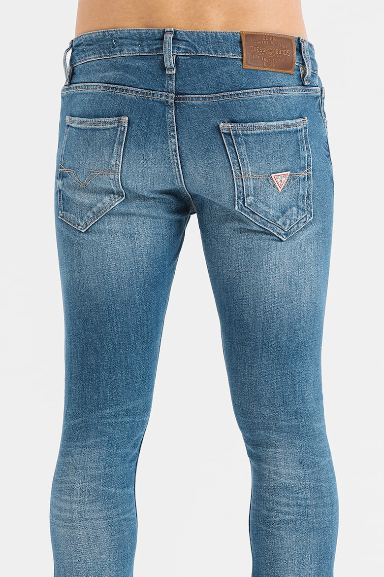 GUESS JEANS Blugi slim fit cu aspect decolorat si rupturi decorative Miami - Pled.ro