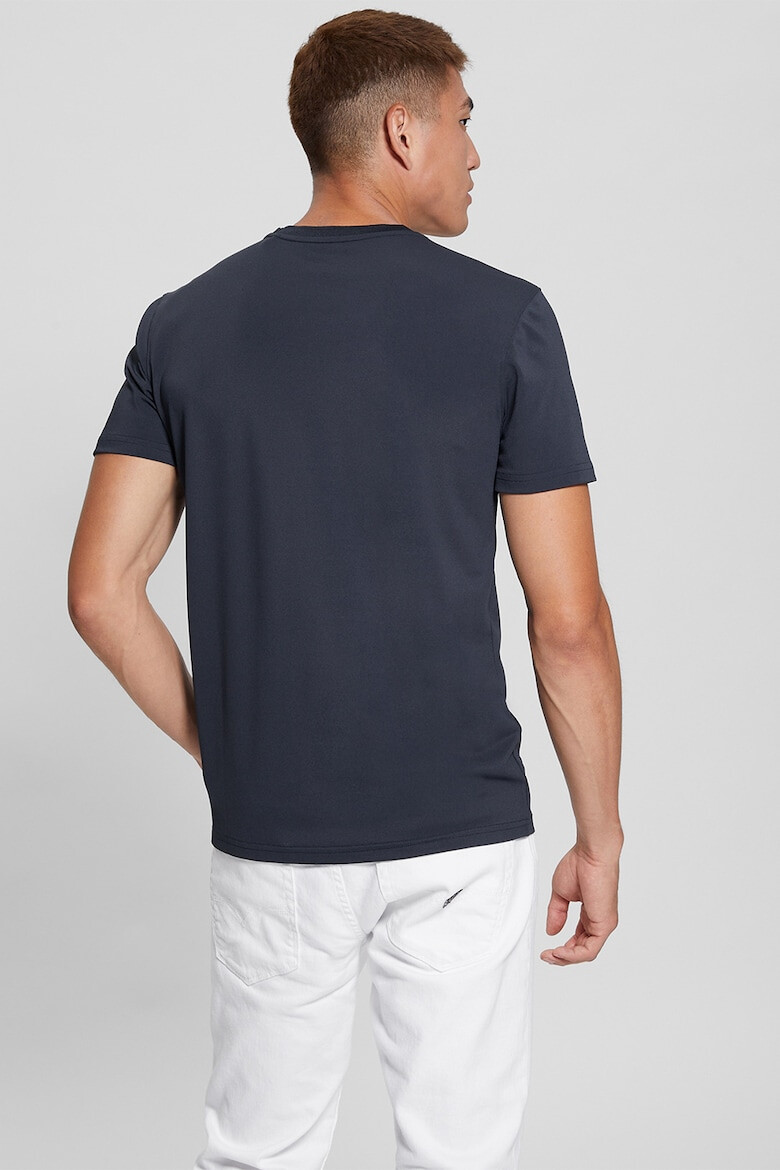 GUESS Tricou slim fit cu decolteu la baza gatului - Pled.ro