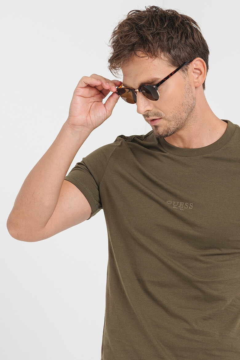 GUESS Tricou slim fit cu decolteu la baza gatului - Pled.ro