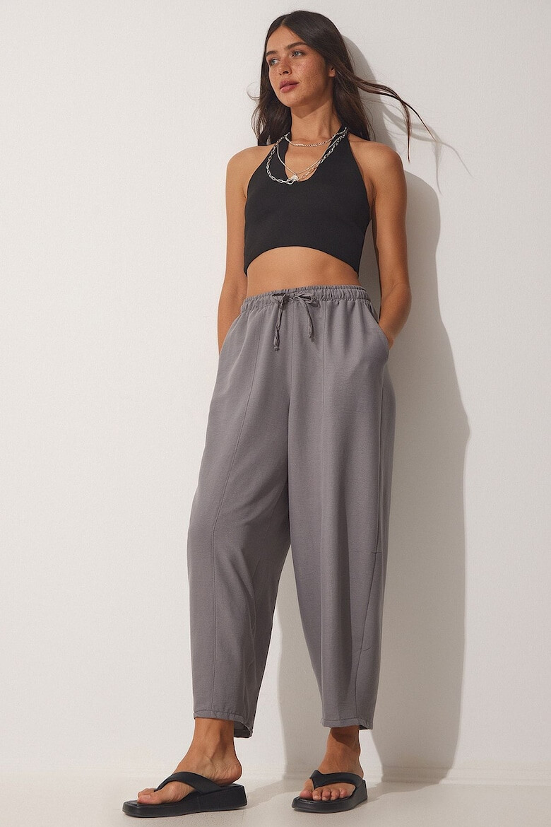 Happiness İstanbul Pantaloni crop cu croiala conica - Pled.ro