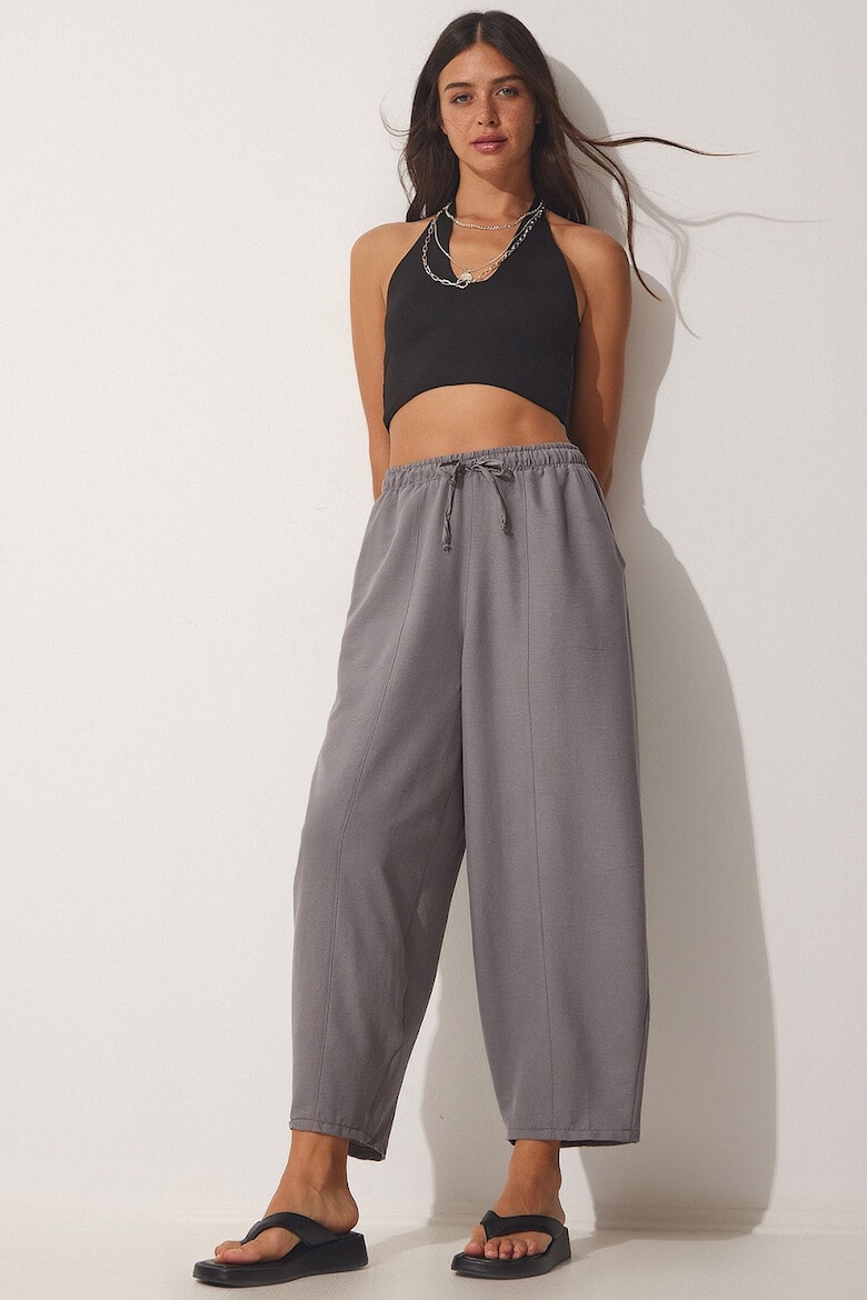 Happiness İstanbul Pantaloni crop cu croiala conica - Pled.ro