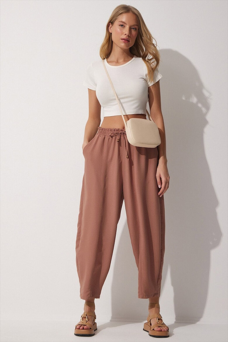 Happiness İstanbul Pantaloni crop cu croiala conica - Pled.ro