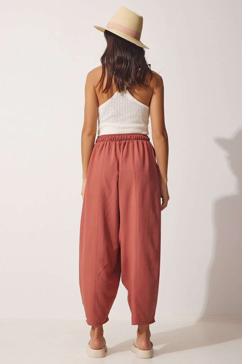 Happiness İstanbul Pantaloni crop cu croiala conica - Pled.ro