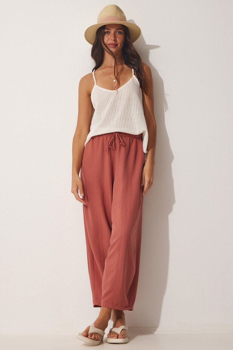 Happiness İstanbul Pantaloni crop cu croiala conica - Pled.ro