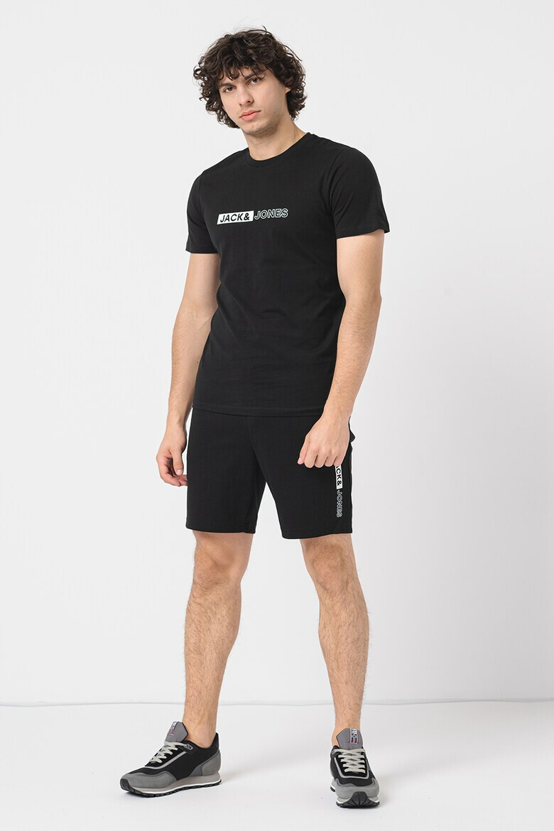 Jack & Jones Set de tricou cu decolteu la baza gatului si pantaloni scurti cu buzunare laterale Neo - Pled.ro