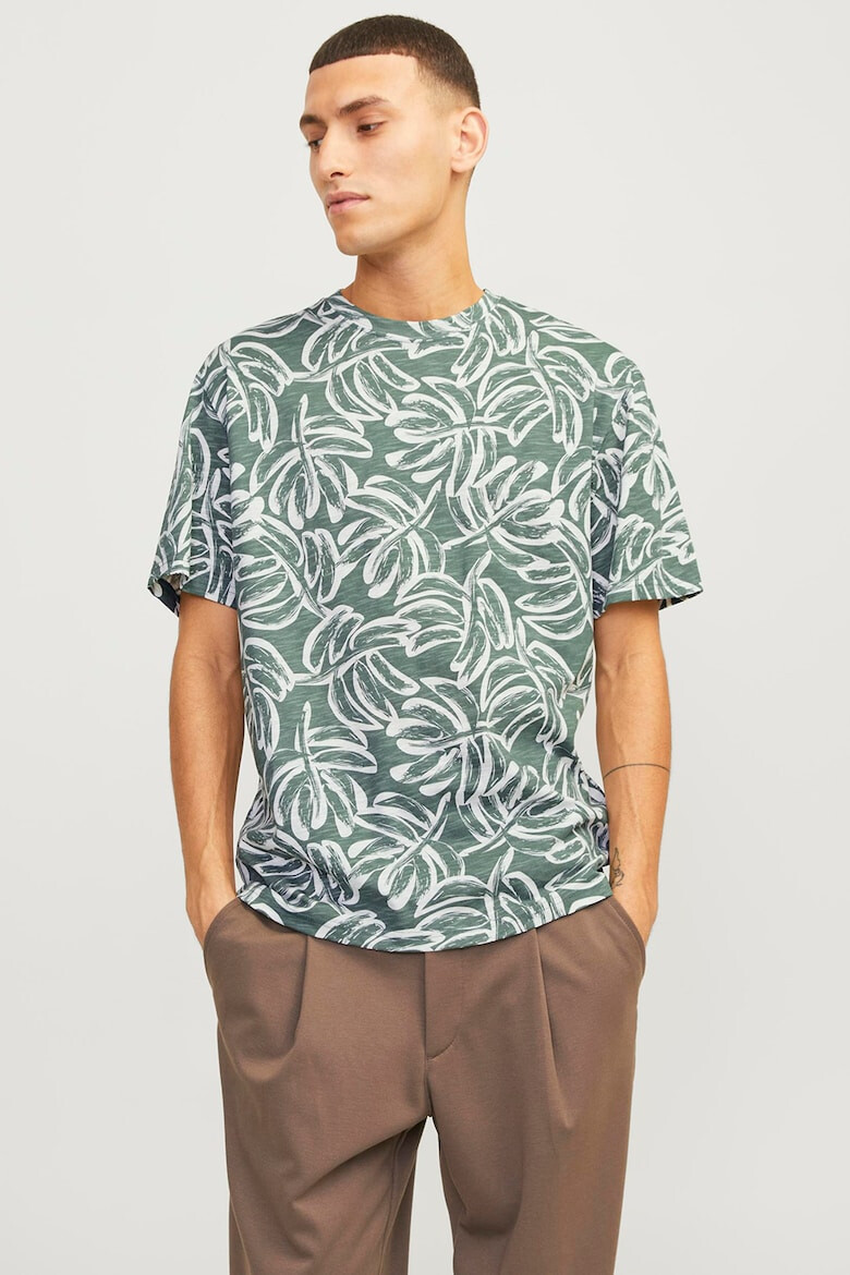 Jack & Jones Tricou cu decolteu la baza gatului si model tropical - Pled.ro