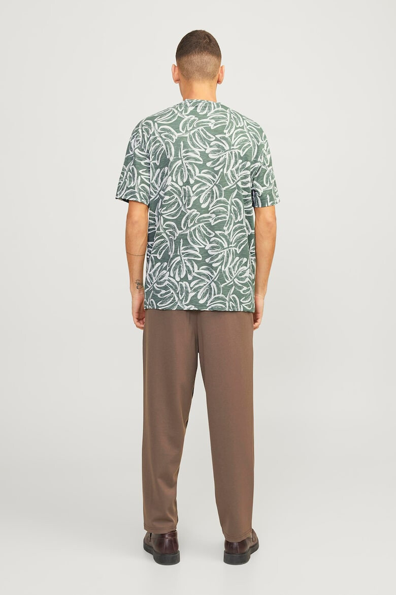 Jack & Jones Tricou cu decolteu la baza gatului si model tropical - Pled.ro