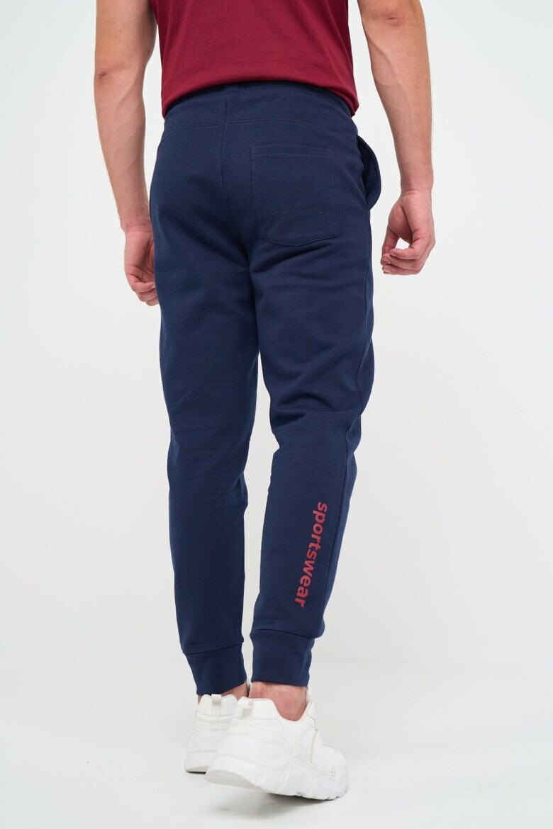 Kenvelo Pantaloni sport barbat cu logo aplicat Albastru - Pled.ro