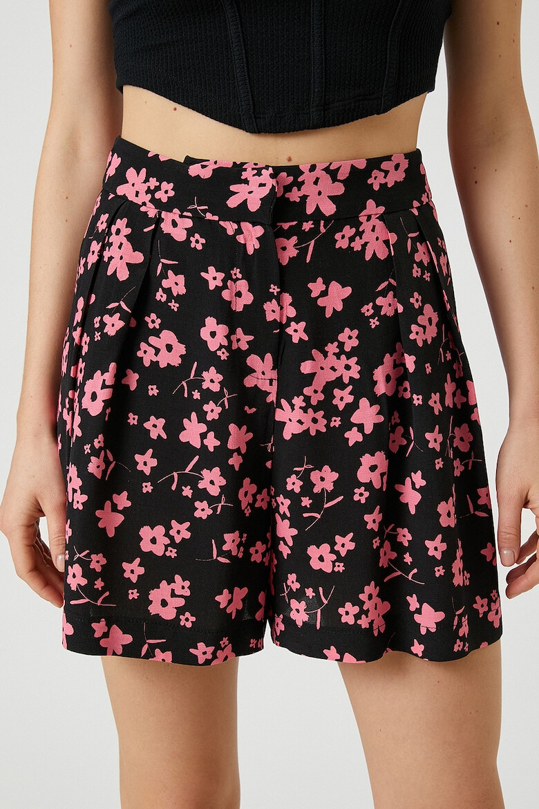 KOTON Pantaloni scurti cu model floral - Pled.ro