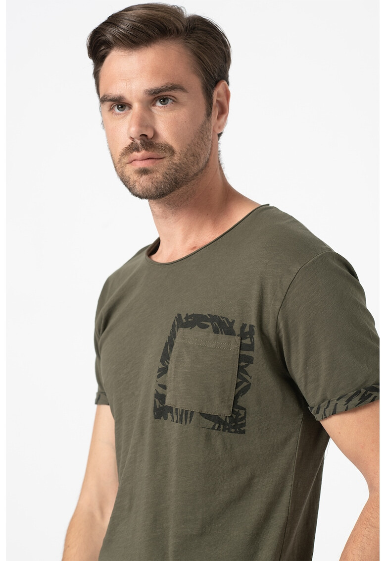 LTB Tricou cu decolteu rotund si buzunar pe piept - Pled.ro