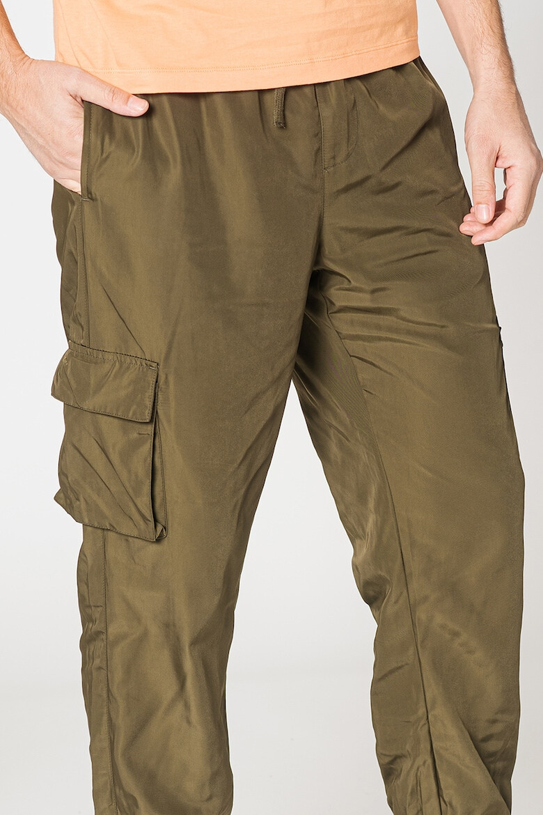 Lyle & Scott Pantaloni cargo cu logo discret - Pled.ro