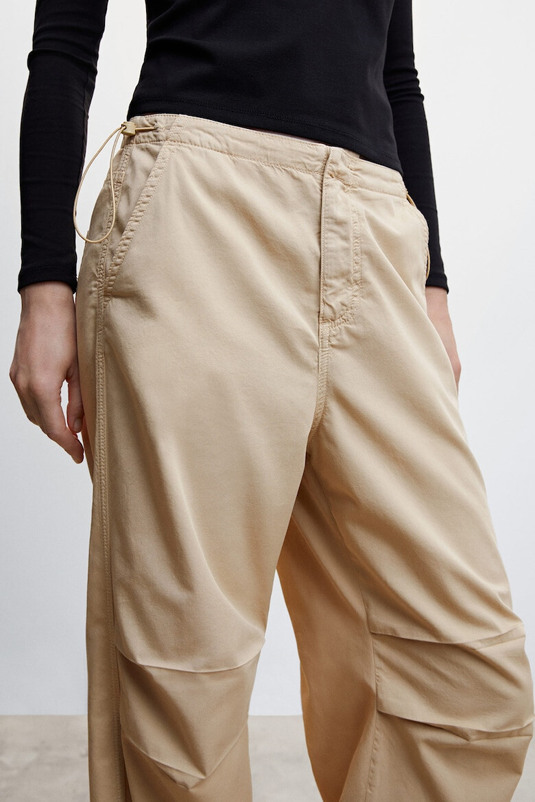 Mango Pantaloni cargo Parachut - Pled.ro